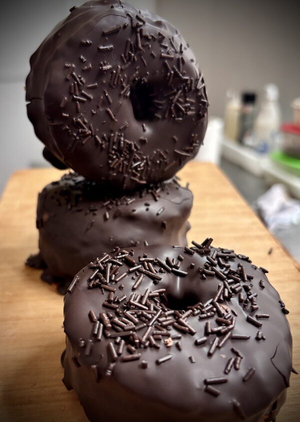 Berlina tipo donuts de chocolate sin gluten y sin lactosa